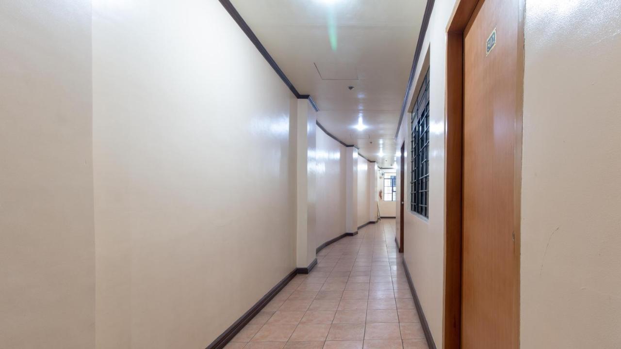 Hotel Reddoorz @ Downtown Tacloban Exterior foto