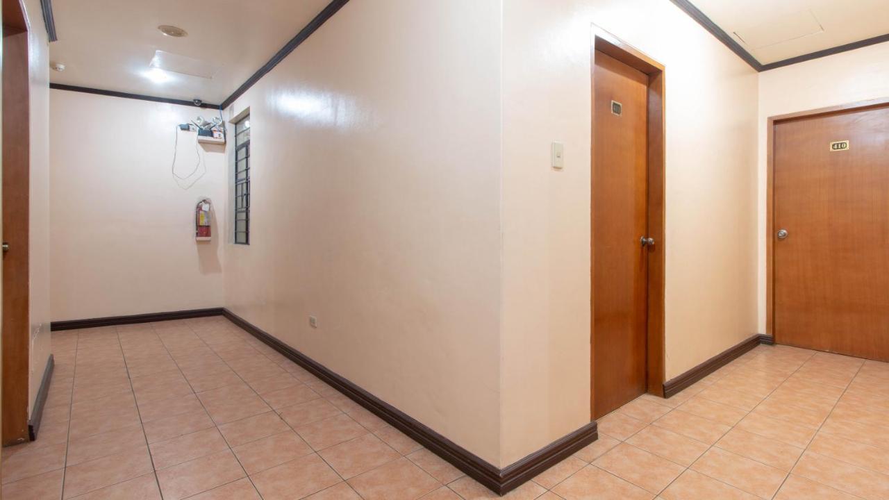 Hotel Reddoorz @ Downtown Tacloban Exterior foto
